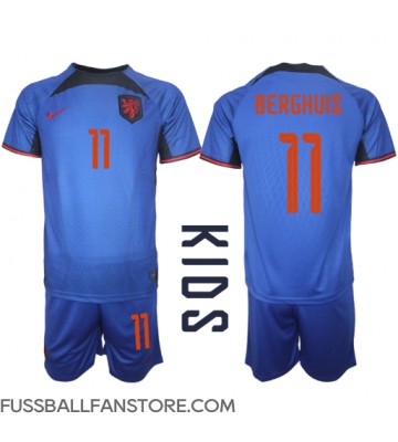 Niederlande Steven Berghuis #11 Replik Auswärtstrikot Kinder WM 2022 Kurzarm (+ Kurze Hosen)